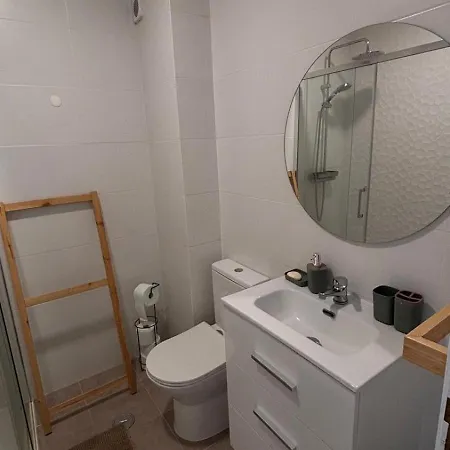Sunny & Spacious In Lejlighed Costa de Caparica